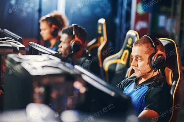 Quelles sont les étapes essentielles pour se lancer dans le développement de jeux vidéo ?